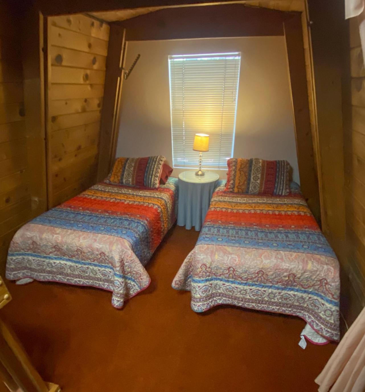 Rustic Cabin 2 - Two Bedroom Forest Lakes Estates Экстерьер фото